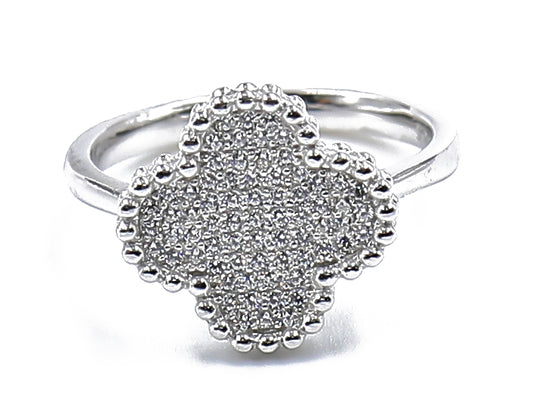 Charming Classic Ring from Lumie Collection