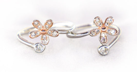 Lumie Ring: Delicate Adjustable Design with Flower Cut